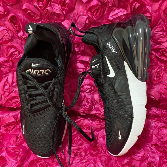 Nike Air Max 270 Women's Shoes - Picture 2 of 8